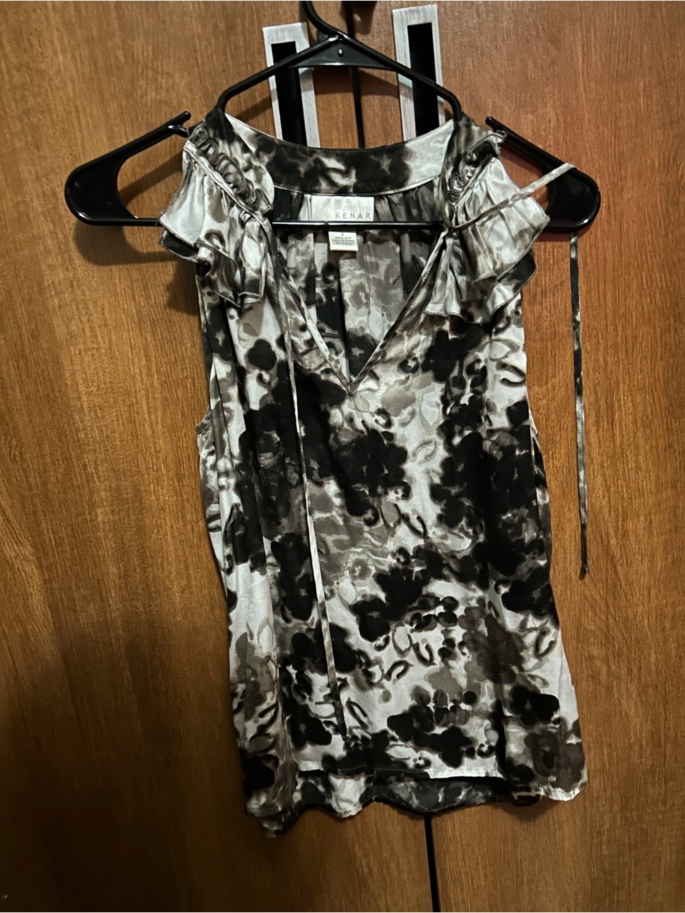 vintage kenar 100% pure silk black and white floral ruffle blouse